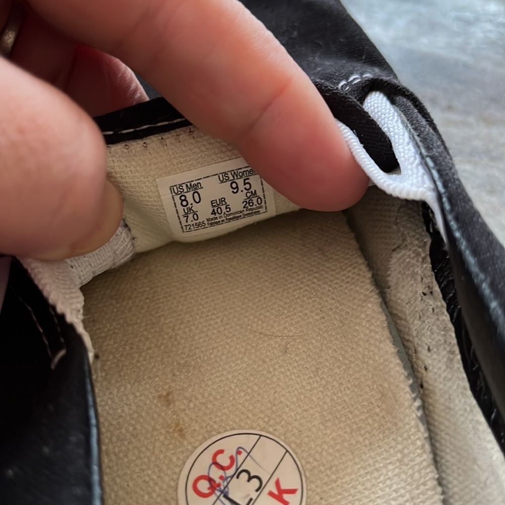 Vans - Picture 5 of 5